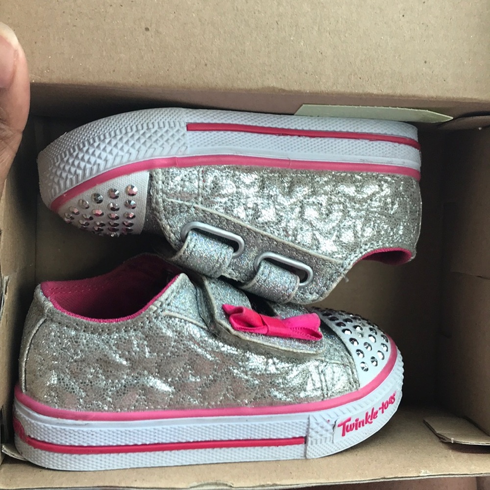 Toddler skechers (Twinkle Toes)